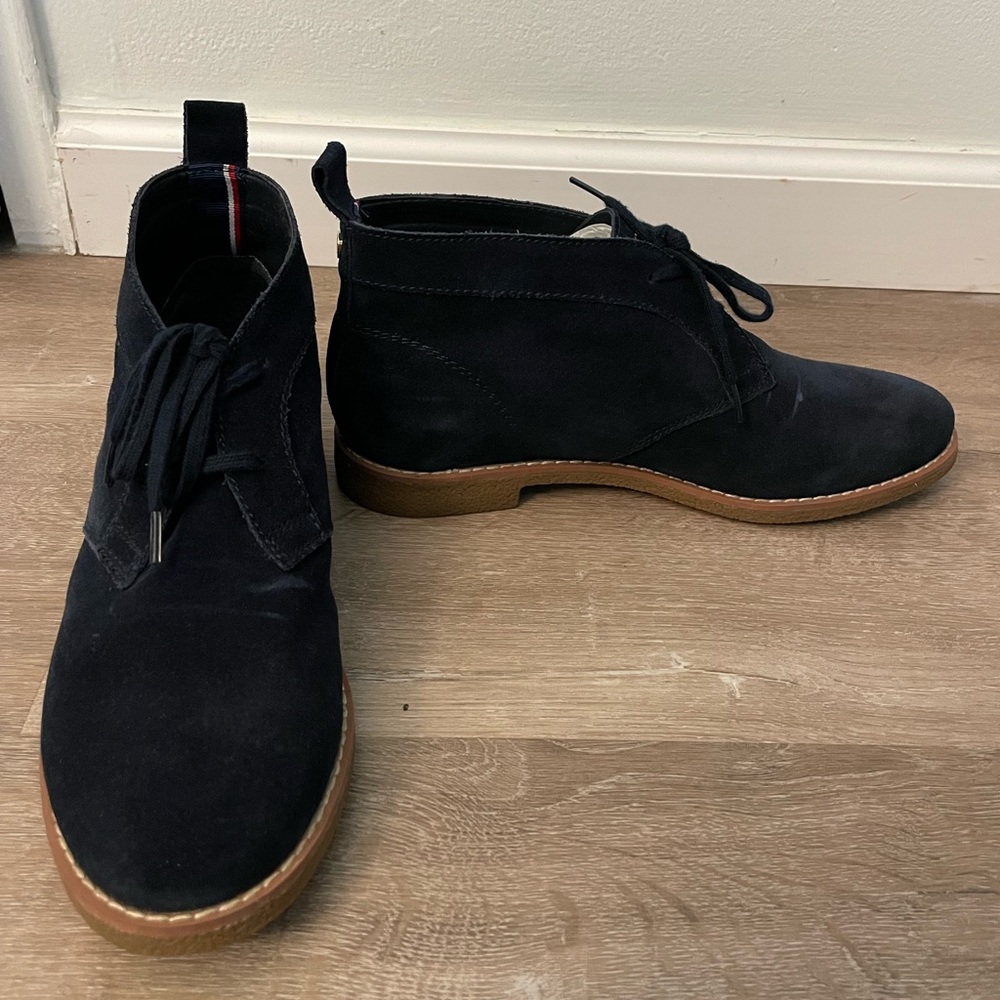 Tommy Hilfiger Blaze Suede Ankle Boots Women’s 9.5 Navy Gently Worn